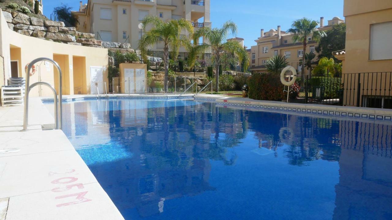 Appartement Hillside Suite Міхас Екстер'єр фото