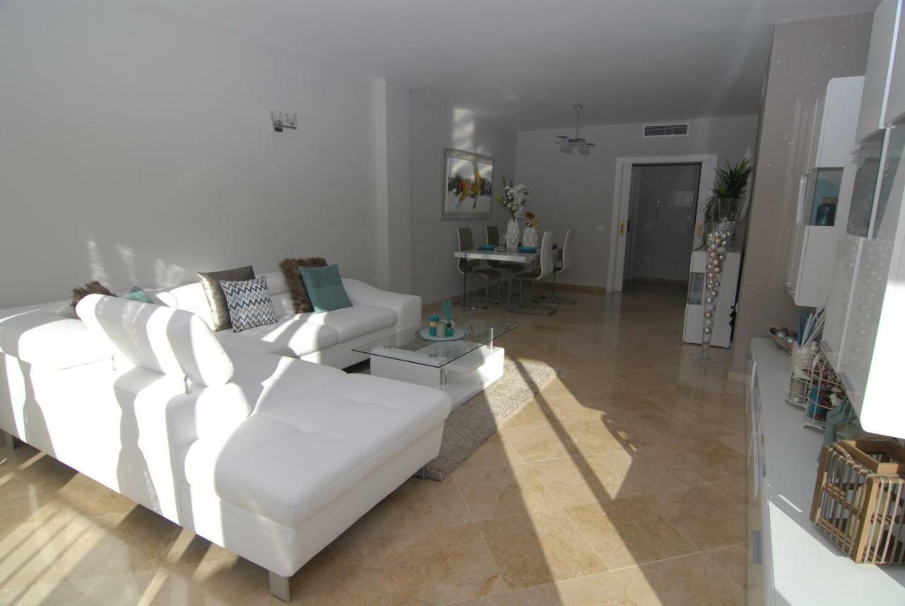 Appartement Hillside Suite Міхас Екстер'єр фото